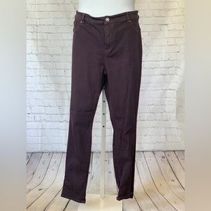 CHICO’S (Size 2.5) the Platinum Jegging in Eggplant